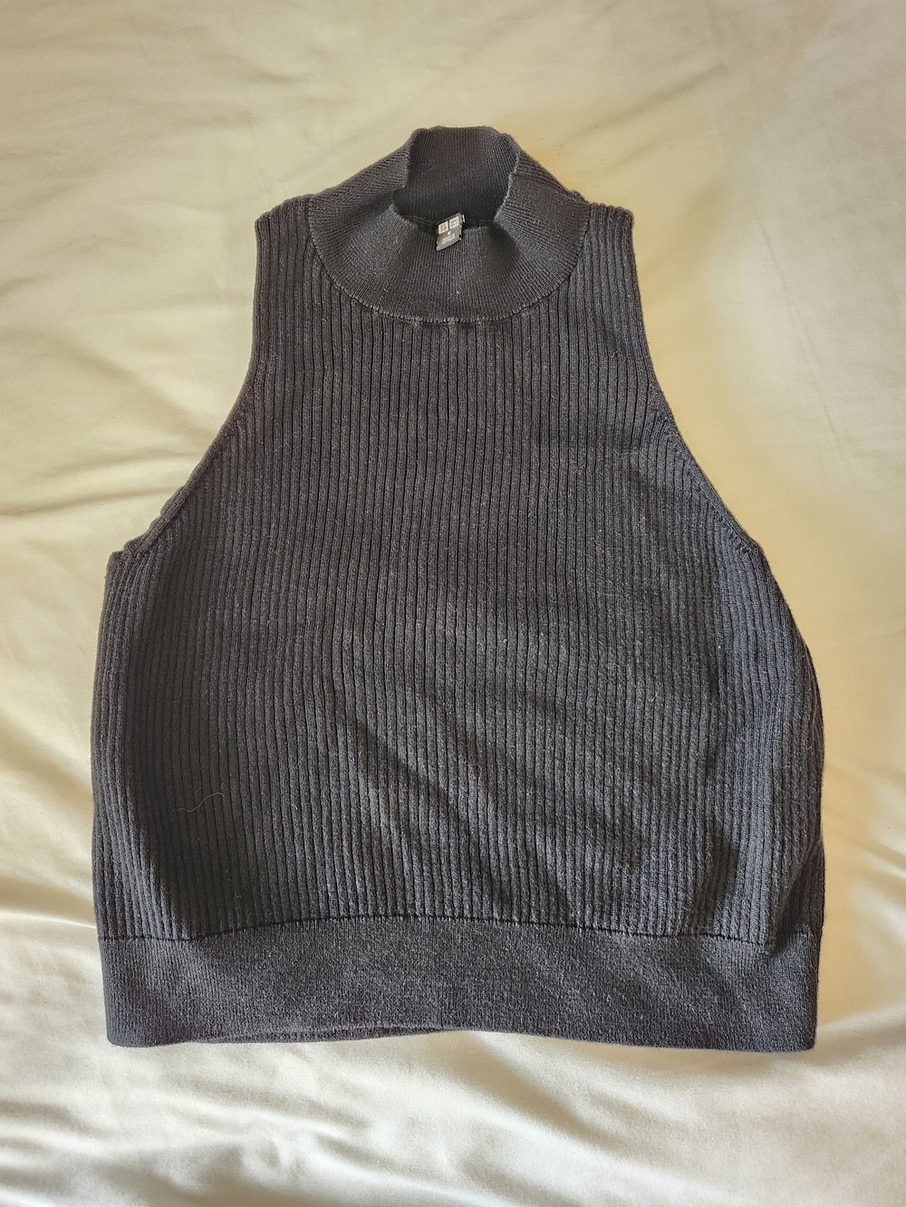 Uniqlo Black 100% Cotton Ribbed Mock Neck Sleeveless Crop Top - Size Medium